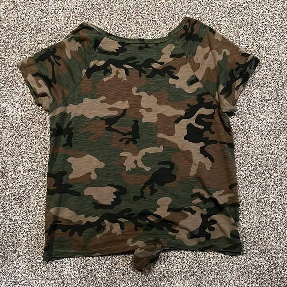 Anthropologie Sanctuary Camo Tee w/ Tie - Picture 4 of 4
